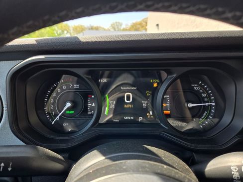 Used 2025 Jeep Wrangler Unlimited Sport S 4xe AWD/4WD image 18