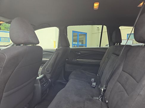 Certified 2022 Honda Pilot Sport image 10