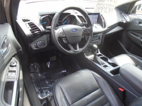 Used 2017 Ford Escape Titanium AWD/4WD image 14