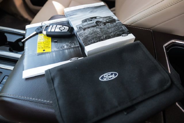 Used 2018 Ford F150 Lariat w/ Equipment Group 502A Luxury AWD/4WD image 82