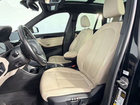 Used 2021 BMW X1 sDrive28i w/ Premium Package image 5