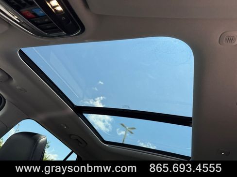 Used 2022 Jeep Grand Cherokee L Limited AWD/4WD image 33