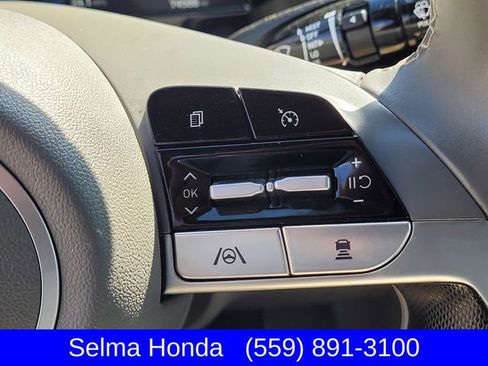 Used 2021 Hyundai Elantra SEL w/ Convenience + Premium Package image 15