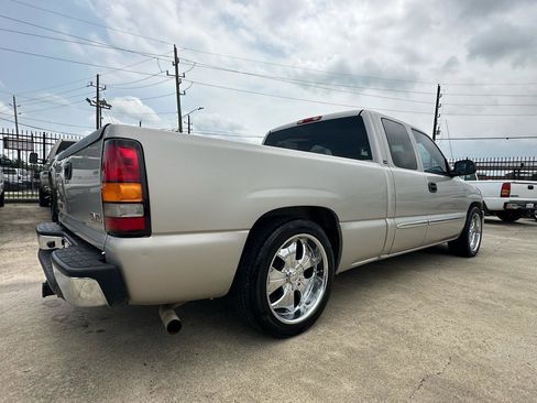 Used 2005 GMC Sierra 1500 SLE w/ Light Duty Power Package RWD image 8