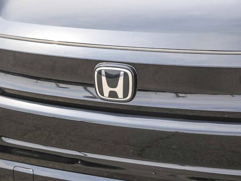 New 2026 Honda Prologue Touring image 8