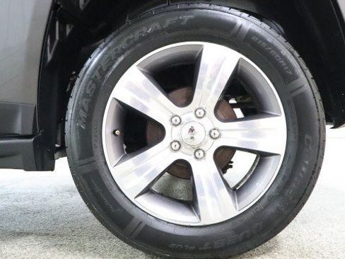 Used 2017 Jeep Compass High Altitude FWD image 21