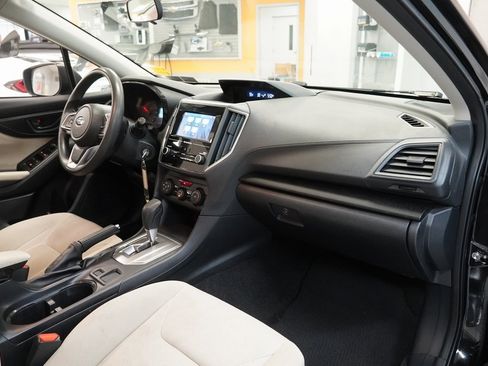 Used 2019 Subaru Impreza 2.0i image 32