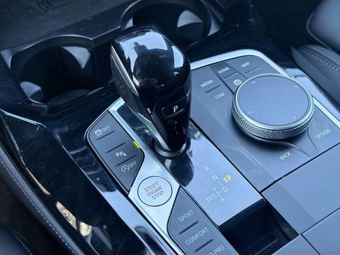 Certified 2025 BMW X4 xDrive30i w/ Premium Package image 29