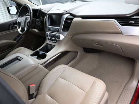 Used 2019 GMC Yukon SLE w/ Convenience Package RWD image 17