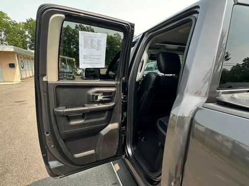 Used 2014 RAM 1500 Laramie w/ Convenience Group AWD/4WD image 21