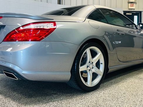 Used 2013 Mercedes-Benz SL 550 image 6