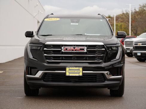 Used 2025 GMC Acadia Elevation image 8