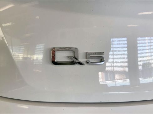 Used 2020 Audi Q5 2.0T Premium Plus w/ Premium Plus Package image 7