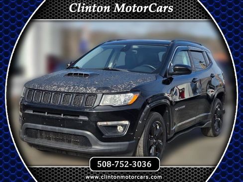Used 2018 Jeep Compass Latitude w/ Popular Equipment Group AWD/4WD image 1