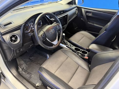 Used 2017 Toyota Corolla SE w/ Carpet Mat Package (TMS) FWD image 11
