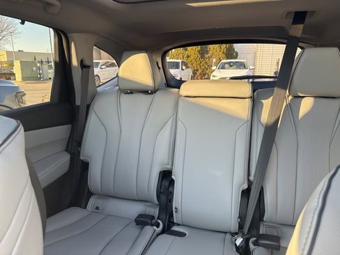 Used 2023 Acura MDX Advance image 4