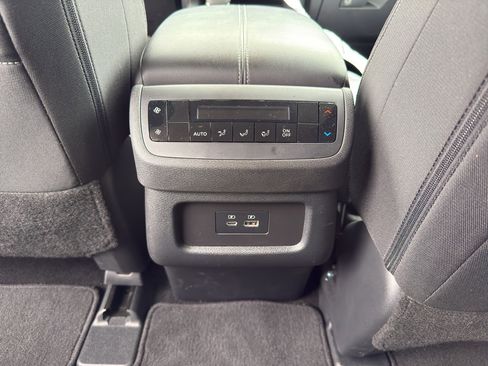 Certified 2024 Nissan Pathfinder SV image 31