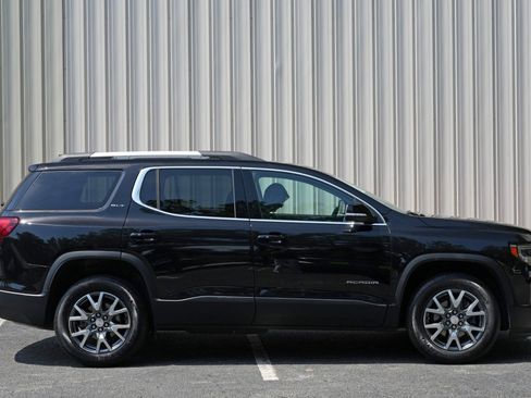 Used 2023 GMC Acadia SLT FWD image 47