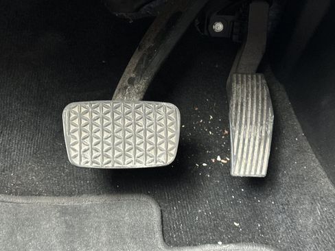 Certified 2024 Chevrolet Equinox EV RS image 42