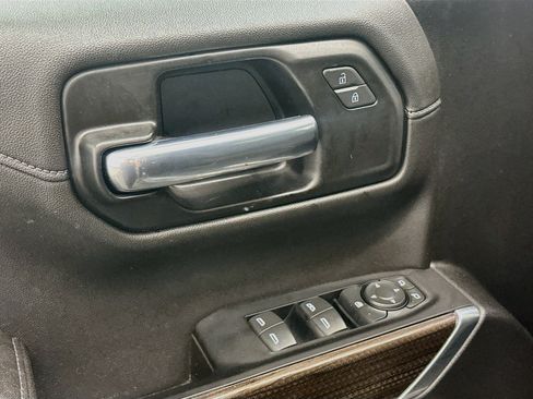 Used 2022 Chevrolet Silverado 1500 LT AWD/4WD image 15