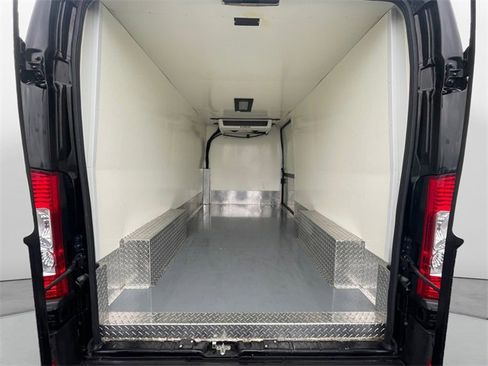 Used 2021 RAM ProMaster 2500 w/ Convenience Group image 13