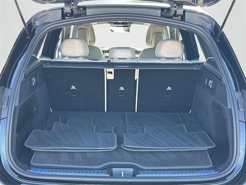 Used 2025 Mercedes-Benz GLC 350e 4MATIC image 19