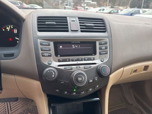 Used 2006 Honda Accord SE image 9