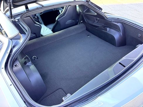 Used 2017 Chevrolet Corvette Stingray Coupe image 9