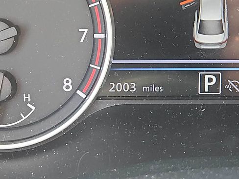 Used 2025 Nissan Sentra SV w/ SV Premium Package FWD image 20