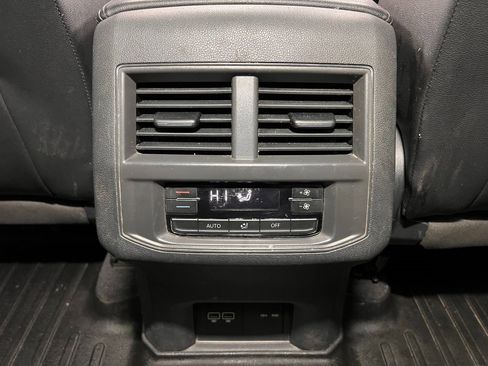 Used 2018 Volkswagen Atlas SEL image 12