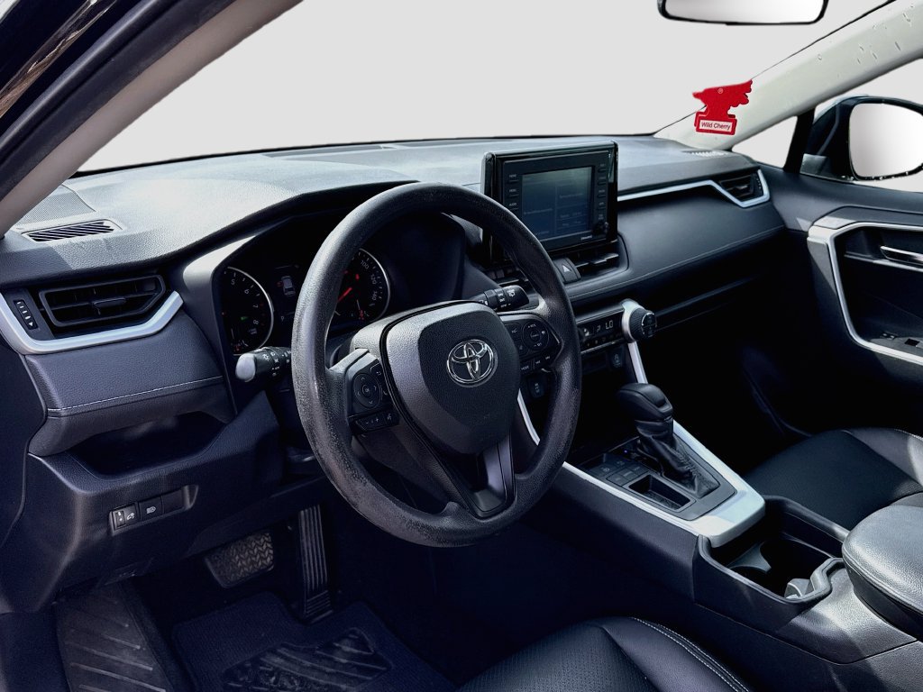 Used 2021 Toyota RAV4 XLE FWD image 9