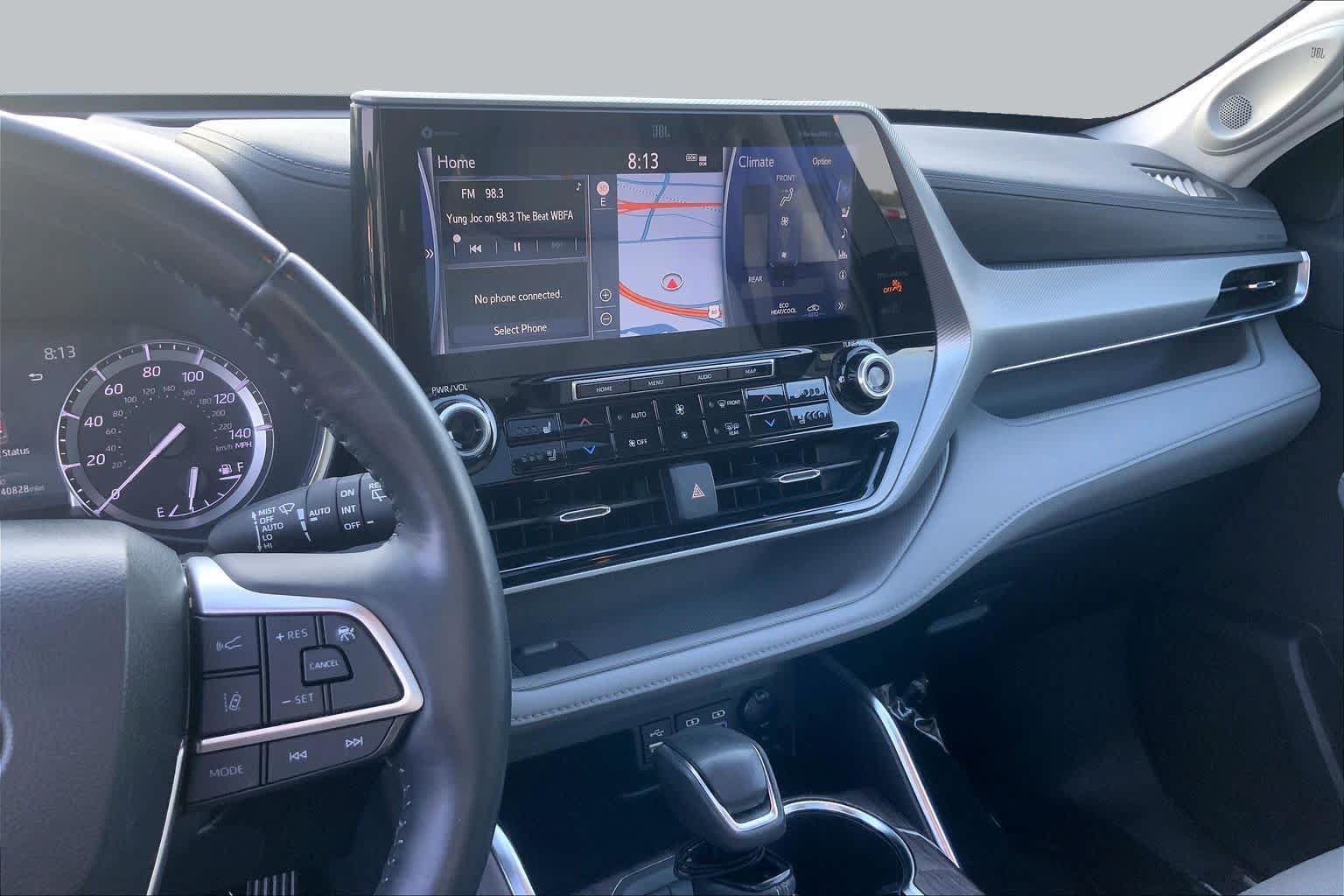 Used 2022 Toyota Highlander Platinum AWD/4WD image 6