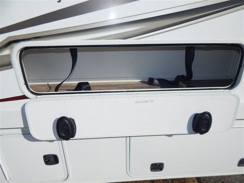 Used 2015 Mercedes-Benz Sprinter 3500 image 13