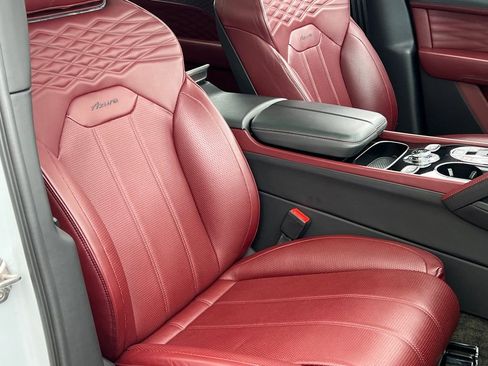 Certified 2023 Bentley Bentayga Extended Wheelbase AWD/4WD image 43