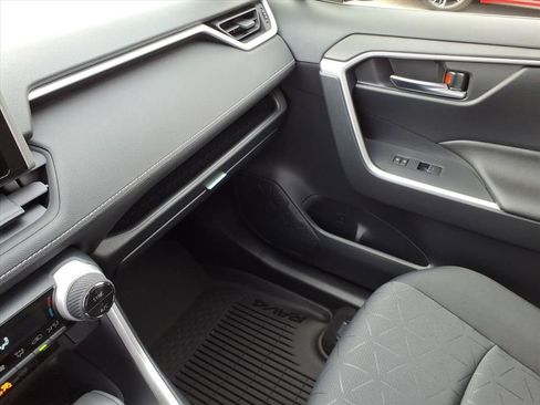 New 2025 Toyota RAV4 XLE image 18