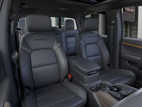 New 2026 GMC Canyon Denali image 16