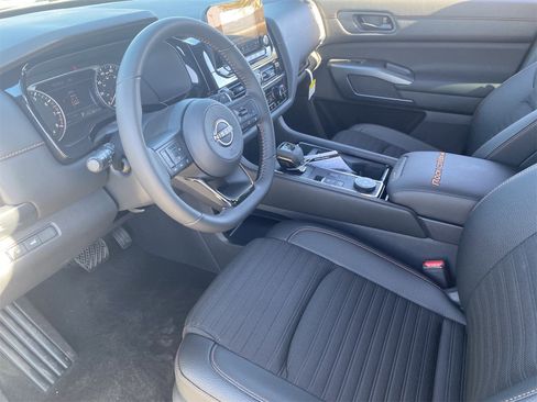 New 2025 Nissan Pathfinder Rock Creek image 19