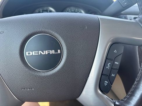 Used 2014 GMC Sierra 2500 Denali AWD/4WD image 42