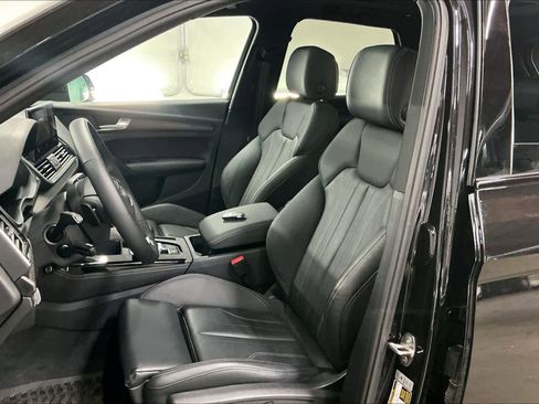 Used 2025 Audi Q5 e Premium Plus w/ Premium Plus Package image 27
