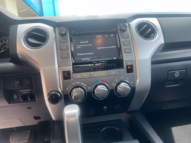 Used 2019 Toyota Tundra SR5 w/ SR5 Upgrade Package AWD/4WD image 21