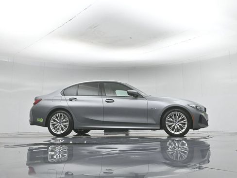 Used 2023 BMW 330e w/ Convenience Package RWD image 55