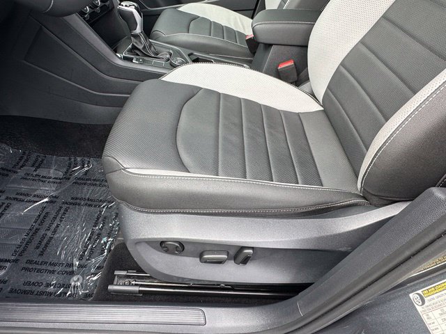 Certified 2023 Volkswagen Taos SEL AWD/4WD image 24