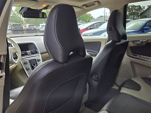 Used 2012 Volvo XC60 T6 image 14