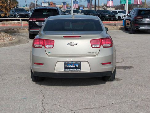 Used 2015 Chevrolet Malibu LT w/ Power Convenience Package image 7