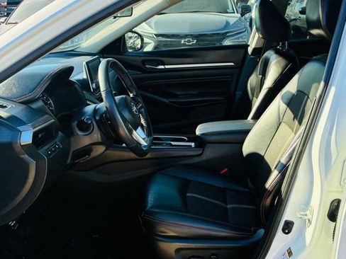 Used 2023 Nissan Altima 2.5 SR image 8