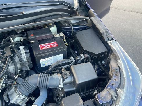 Used 2021 Toyota Corolla LE image 19