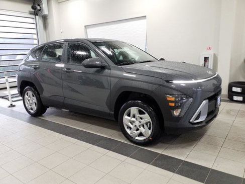 New 2026 Hyundai Kona SE image 1