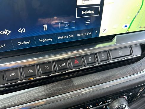 Certified 2022 Chevrolet Silverado 1500 LTZ w/ Z71 Off-Road Package image 36