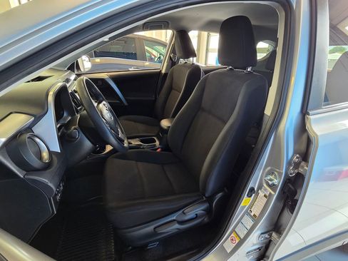 Used 2018 Toyota RAV4 LE w/ All Weather Liner Package AWD/4WD image 15