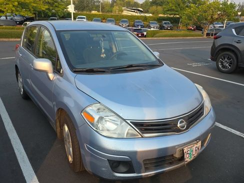 Used 2012 Nissan Versa 1.8 S w/ Plus Pkg FWD image 5